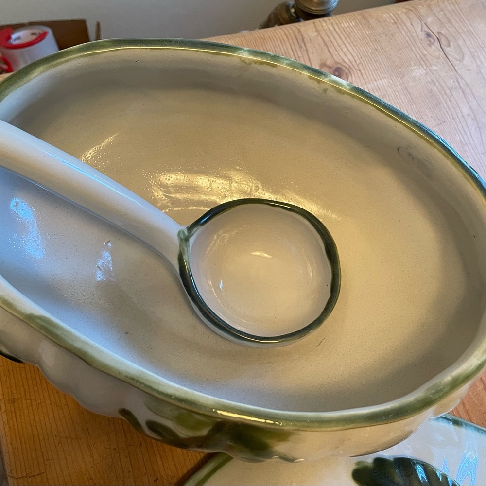 Vintage Louisville Stoneware Soup Tureen With Ladle‎ John B Taylor “Harvest” - Picture 6 of 12